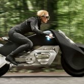 Motorrad Vision Next 100, la moto del futuro