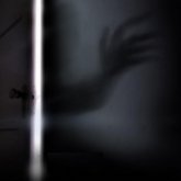 Shadow People (The door), estreno 2012