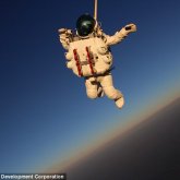 Baten el récord de salto de Félix Baumgartner